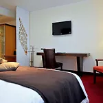 Mercure فندق أولبيا