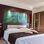 Mercure 4*