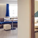 Mercure 4*