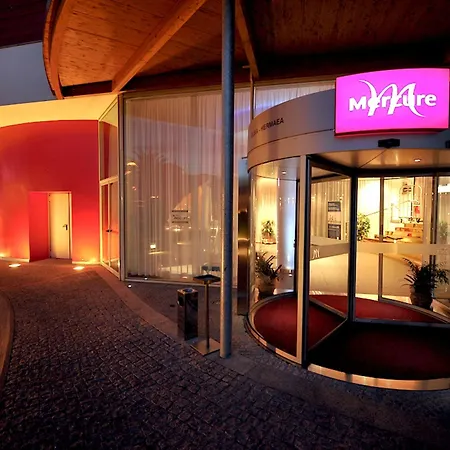 Mercure E فندق