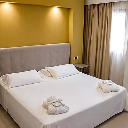 Mercure E Hotel 4*