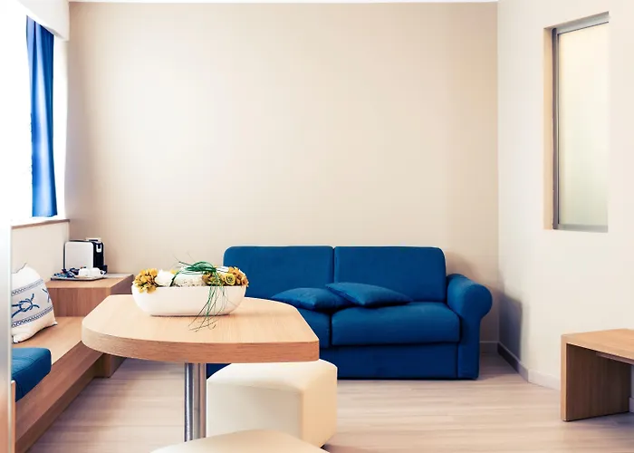 メルキュール 4* オルビア